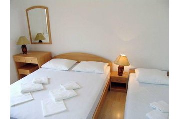 Ģimenes viesu māja Makarska 3